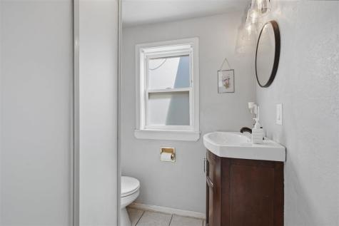 914 S 2nd Avenue Washington IA 52353