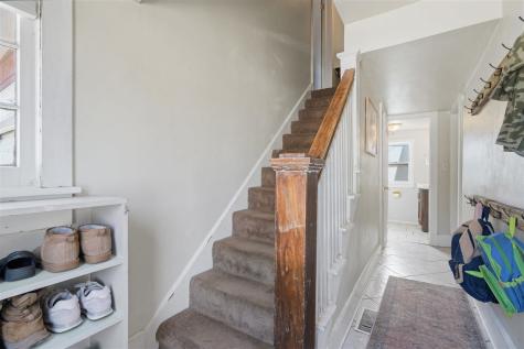 914 S 2nd Avenue Washington IA 52353