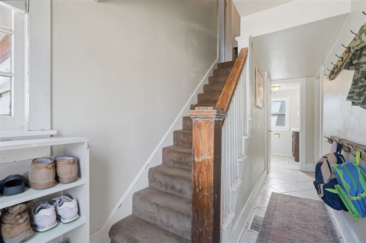 914 S 2nd Avenue Washington IA 52353