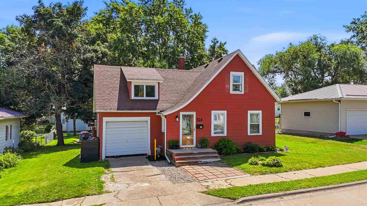 914 S 2nd Avenue Washington IA 52353