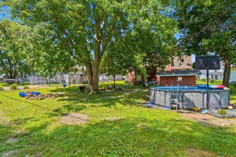 914 S 2nd Avenue Washington IA 52353