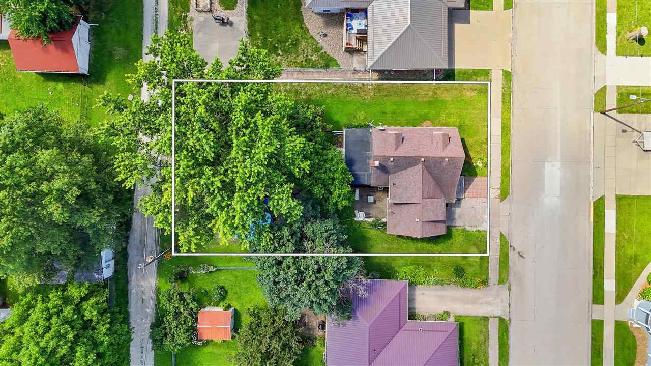 914 S 2nd Avenue Washington IA 52353