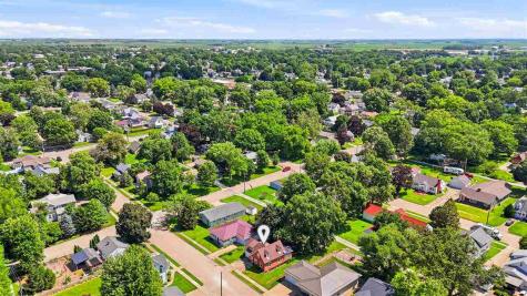 914 S 2nd Avenue Washington IA 52353