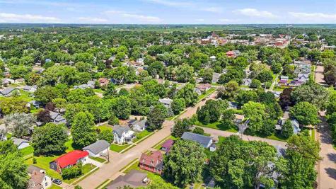 914 S 2nd Avenue Washington IA 52353
