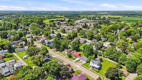 914 S 2nd Avenue Washington IA 52353