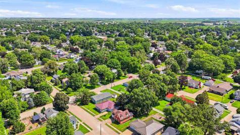 914 S 2nd Avenue Washington IA 52353