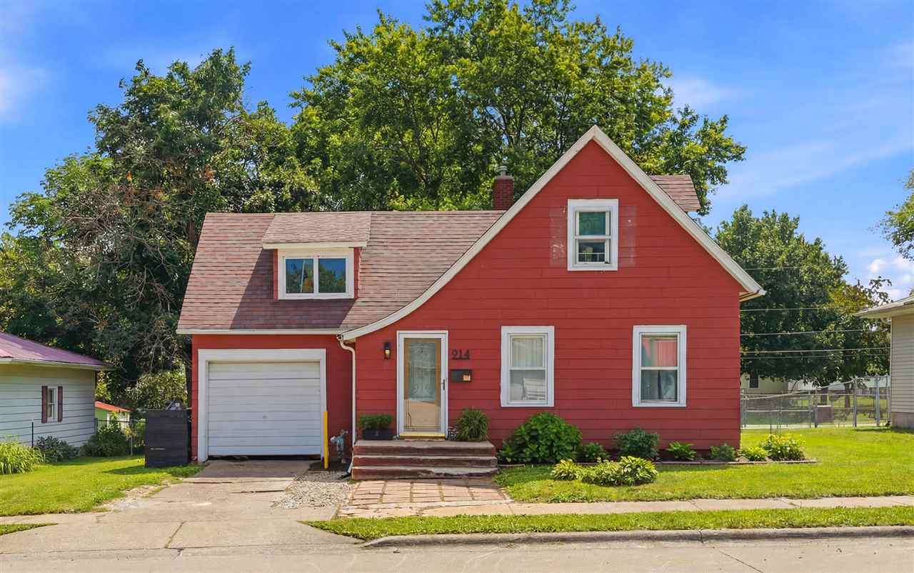 914 S 2nd Avenue Washington IA 52353