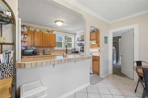 914 S 2nd Avenue Washington IA 52353