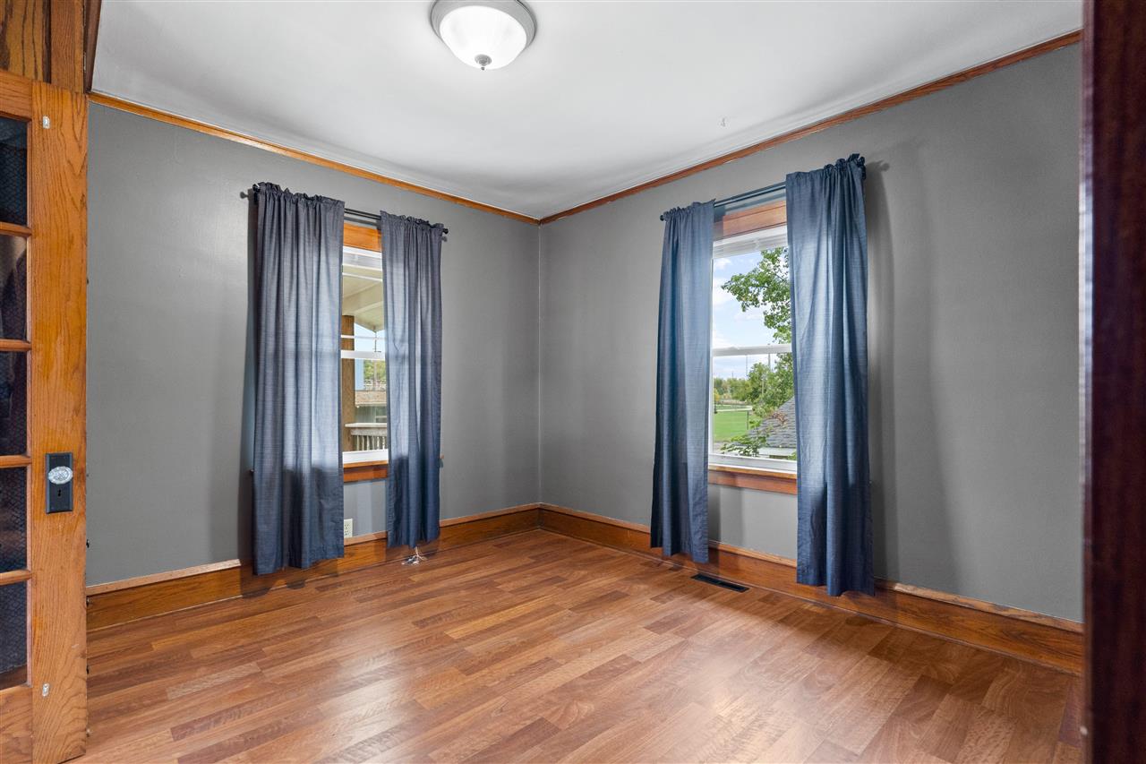 1857 E Avenue NE Cedar Rapids IA 52402