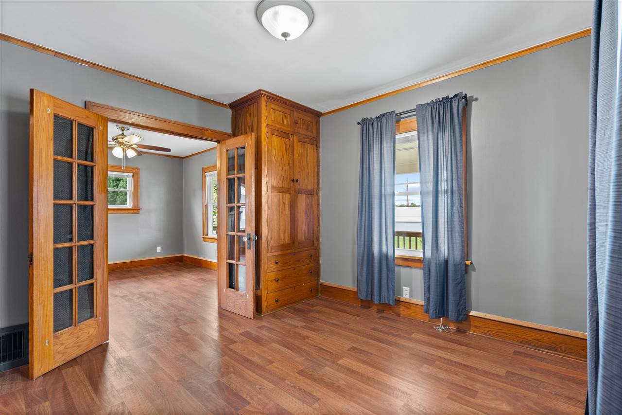 1857 E Avenue NE Cedar Rapids IA 52402