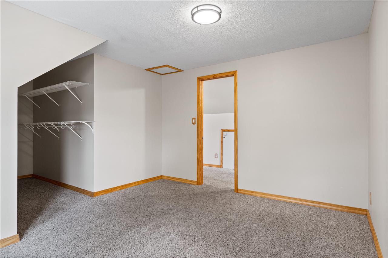 1857 E Avenue NE Cedar Rapids IA 52402