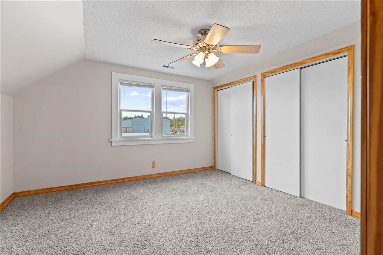 1857 E Avenue NE Cedar Rapids IA 52402