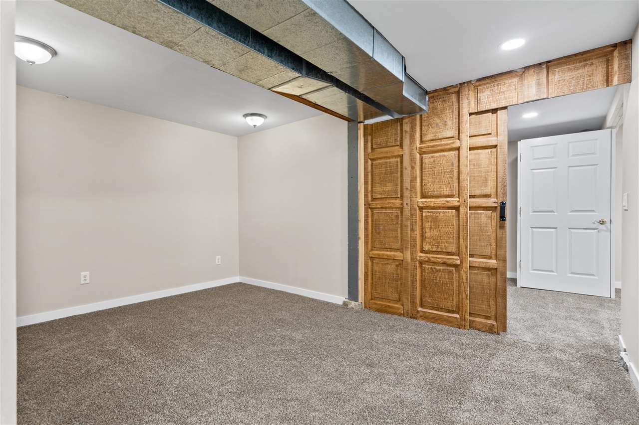 1857 E Avenue NE Cedar Rapids IA 52402