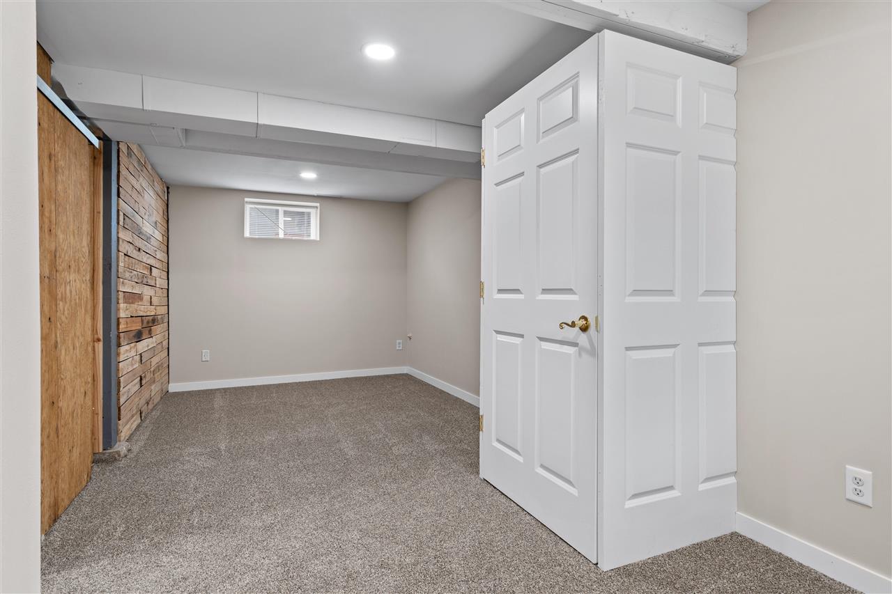 1857 E Avenue NE Cedar Rapids IA 52402