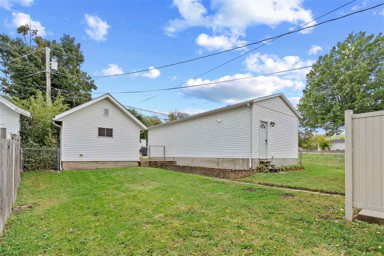 1857 E Avenue NE Cedar Rapids IA 52402