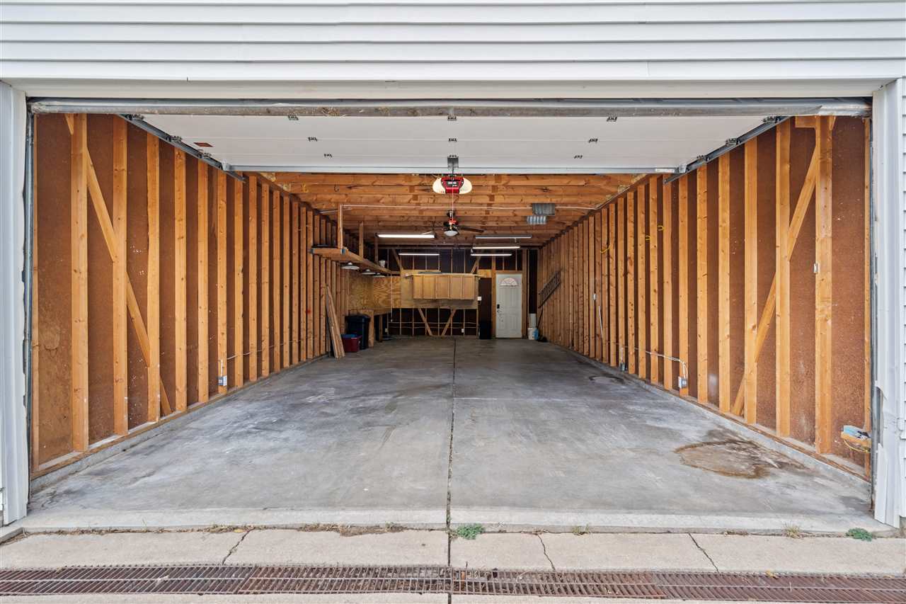 1857 E Avenue NE Cedar Rapids IA 52402