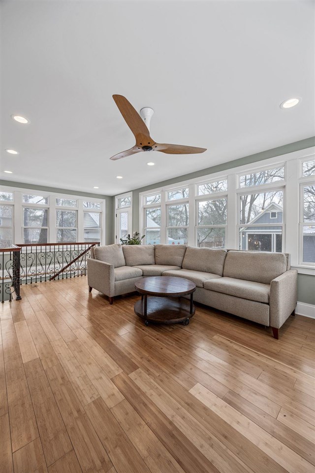 725 S Summit Street Iowa City IA 52240