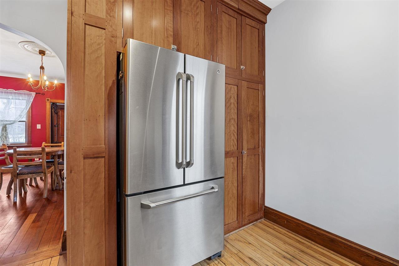 725 S Summit Street Iowa City IA 52240