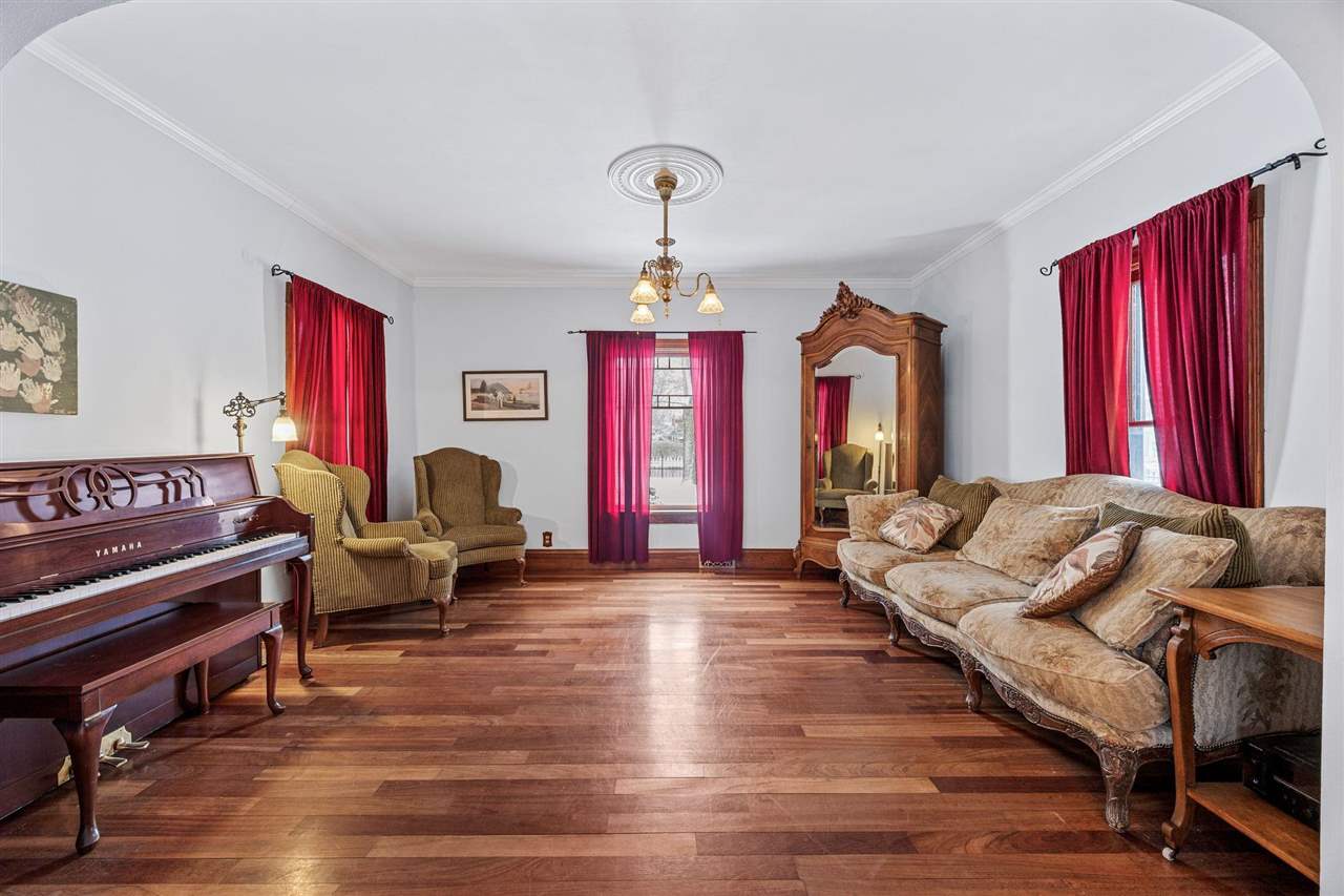 725 S Summit Street Iowa City IA 52240