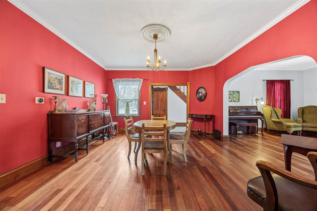 725 S Summit Street Iowa City IA 52240