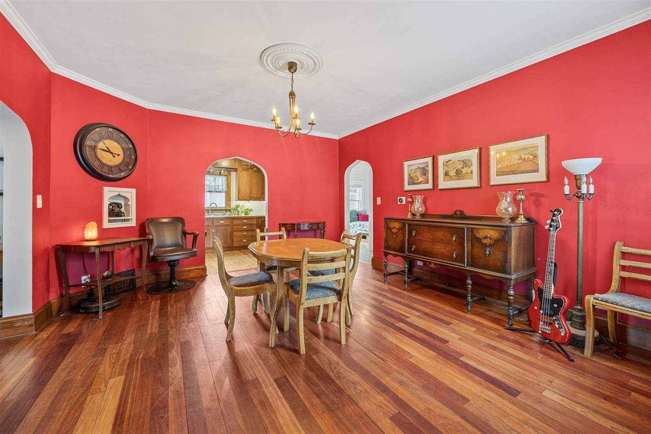 725 S Summit Street Iowa City IA 52240