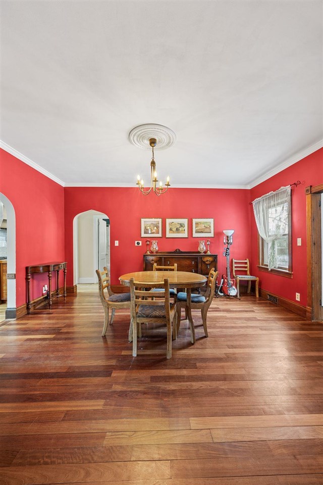 725 S Summit Street Iowa City IA 52240