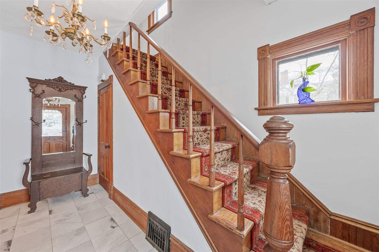 725 S Summit Street Iowa City IA 52240