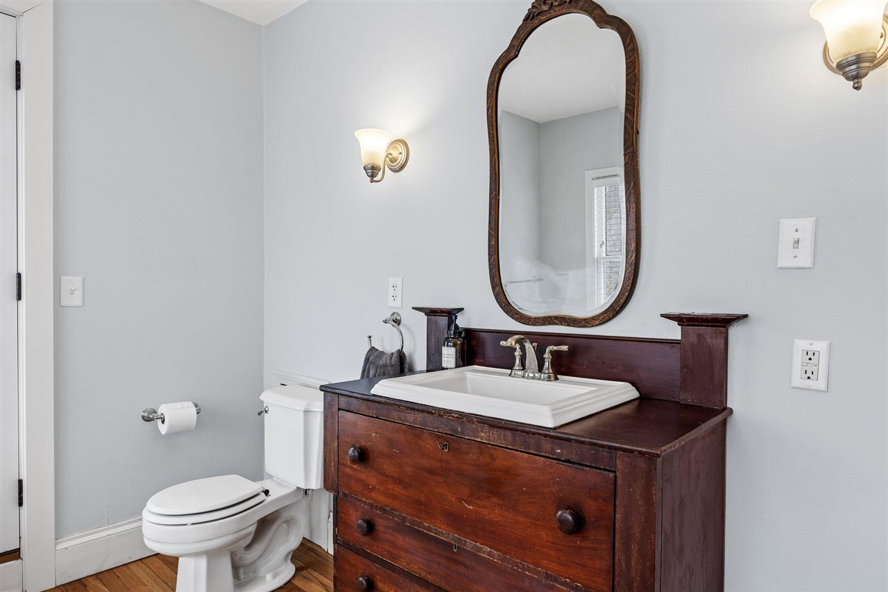 725 S Summit Street Iowa City IA 52240