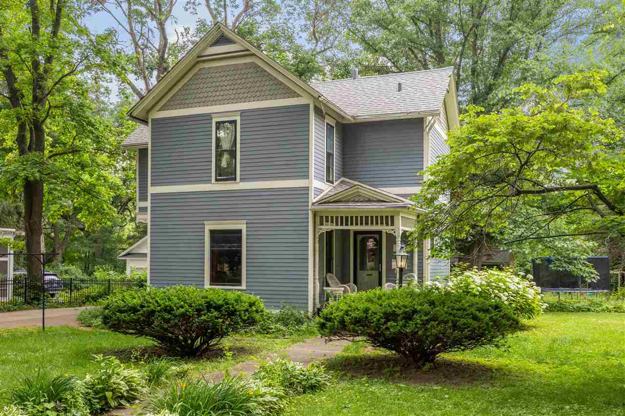 725 S Summit Street Iowa City IA 52240