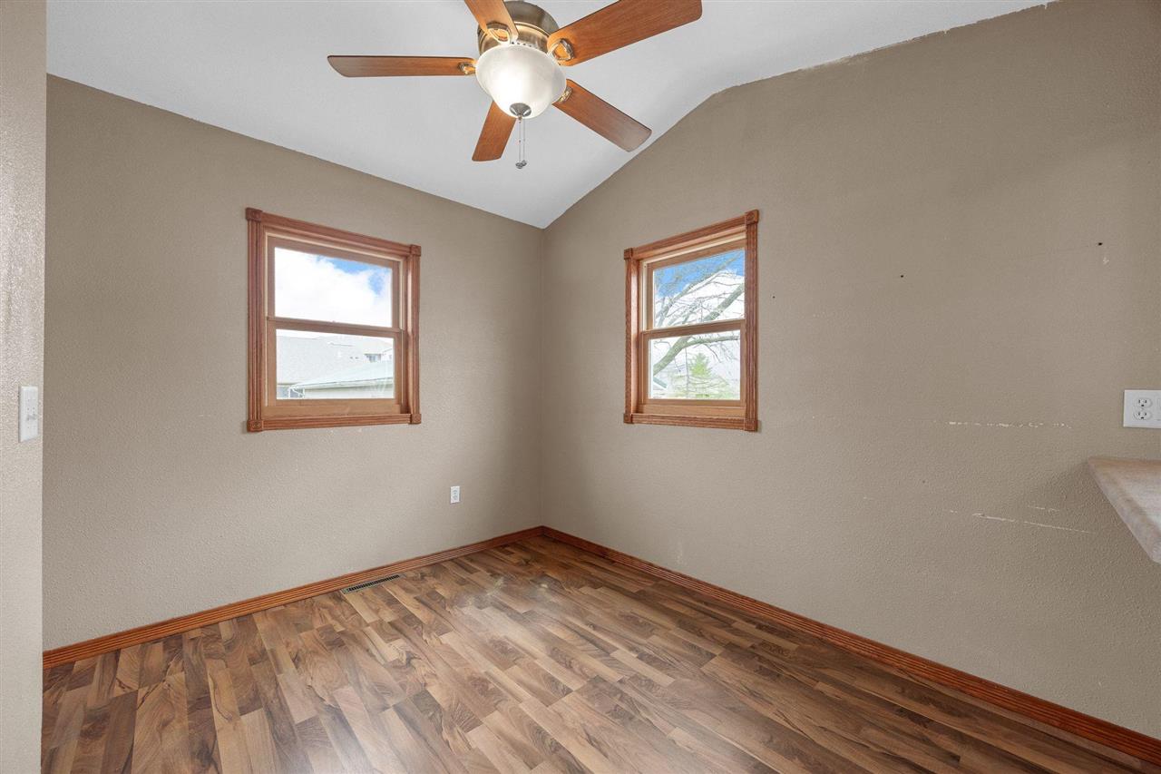 1000 Stinocher Street Solon IA 52333