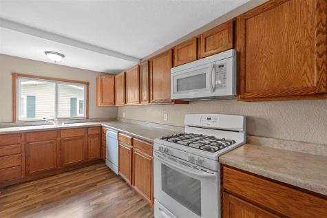 1000 Stinocher Street Solon IA 52333