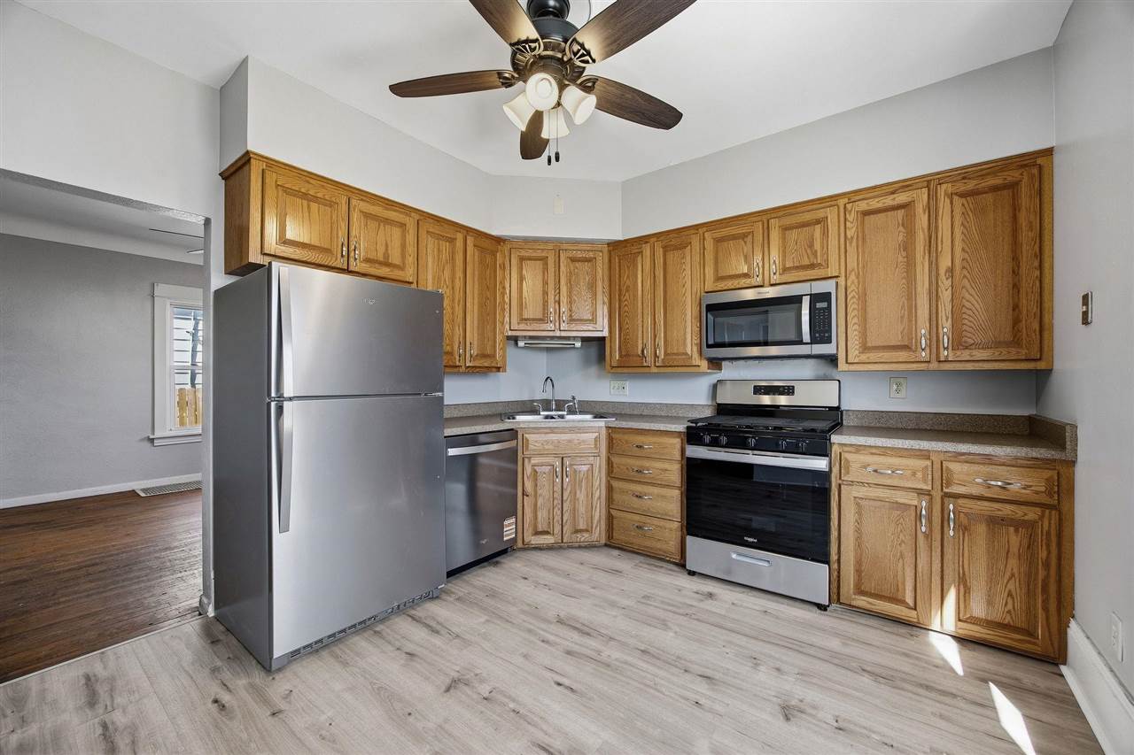 818 10th Avenue SW Cedar Rapids IA 52404