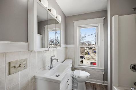 818 10th Avenue SW Cedar Rapids IA 52404