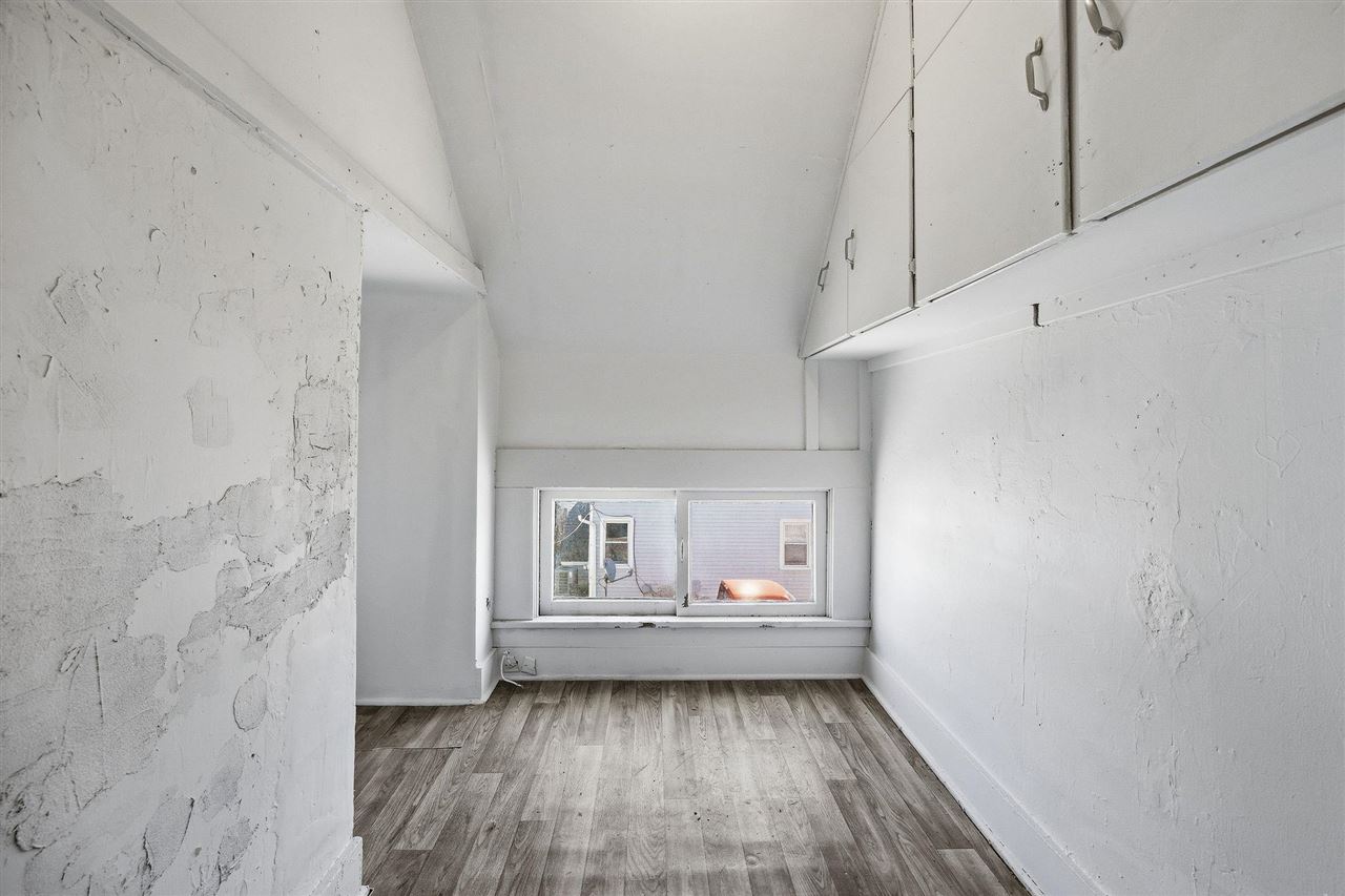 818 10th Avenue SW Cedar Rapids IA 52404