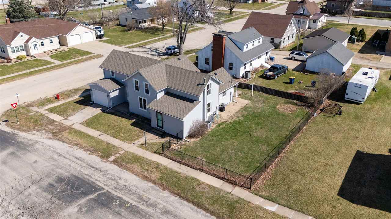 100 3rd Avenue Newhall IA 52315