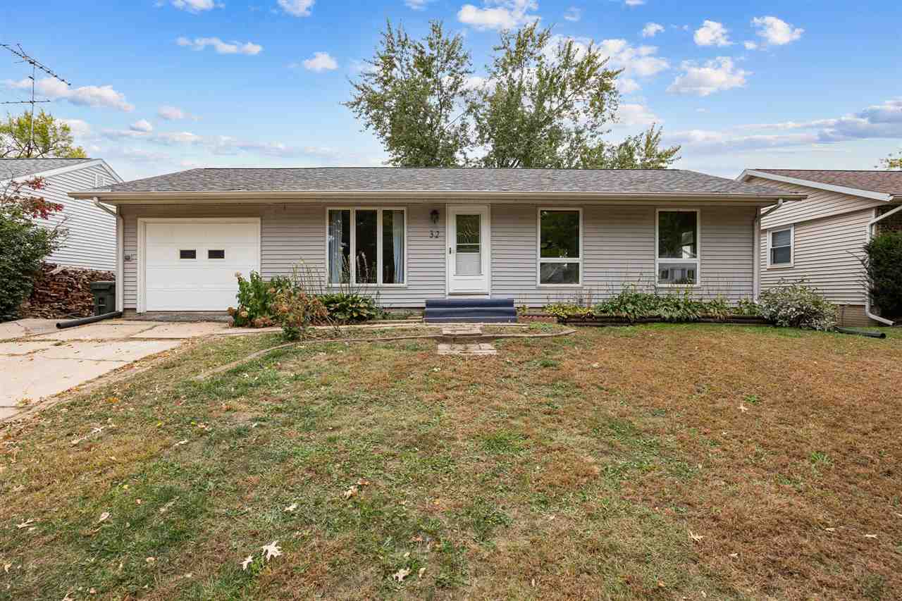 32 Regal Lane Iowa City IA 52240