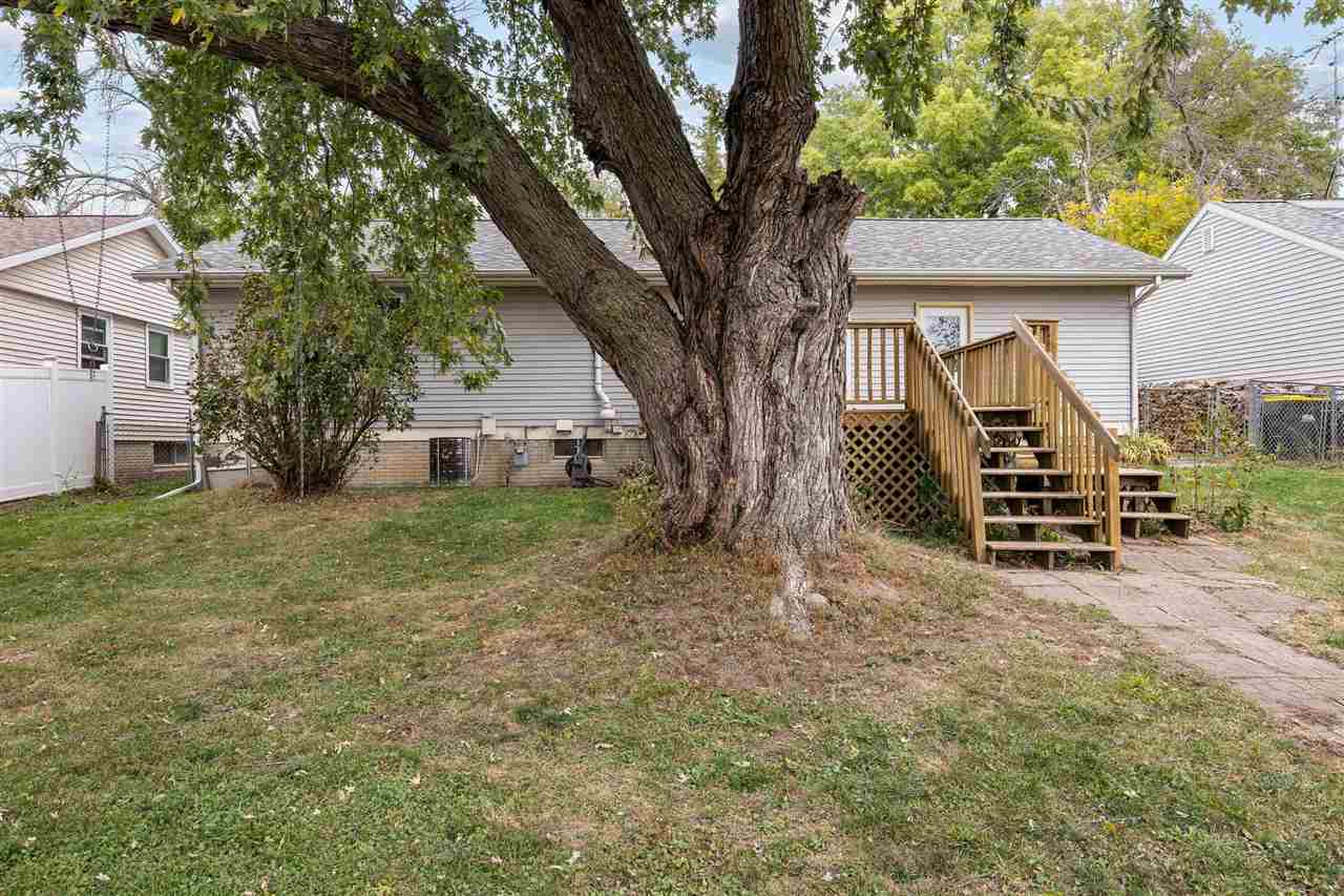 32 Regal Lane Iowa City IA 52240