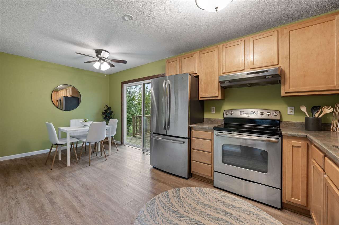 32 Regal Lane Iowa City IA 52240