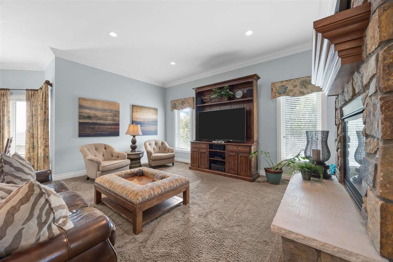 170 Auburn East Lane Coralville IA 52241