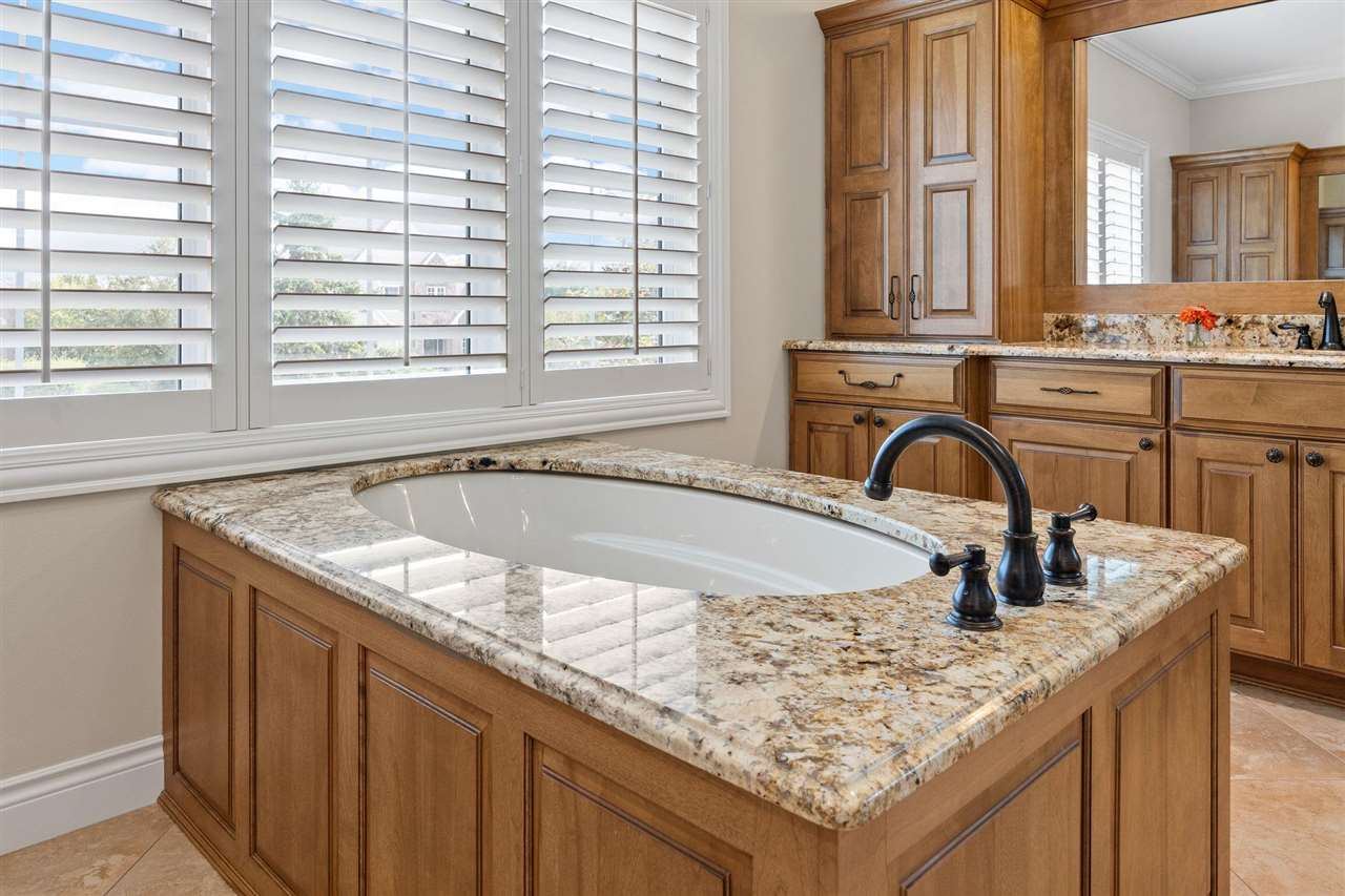 170 Auburn East Lane Coralville IA 52241