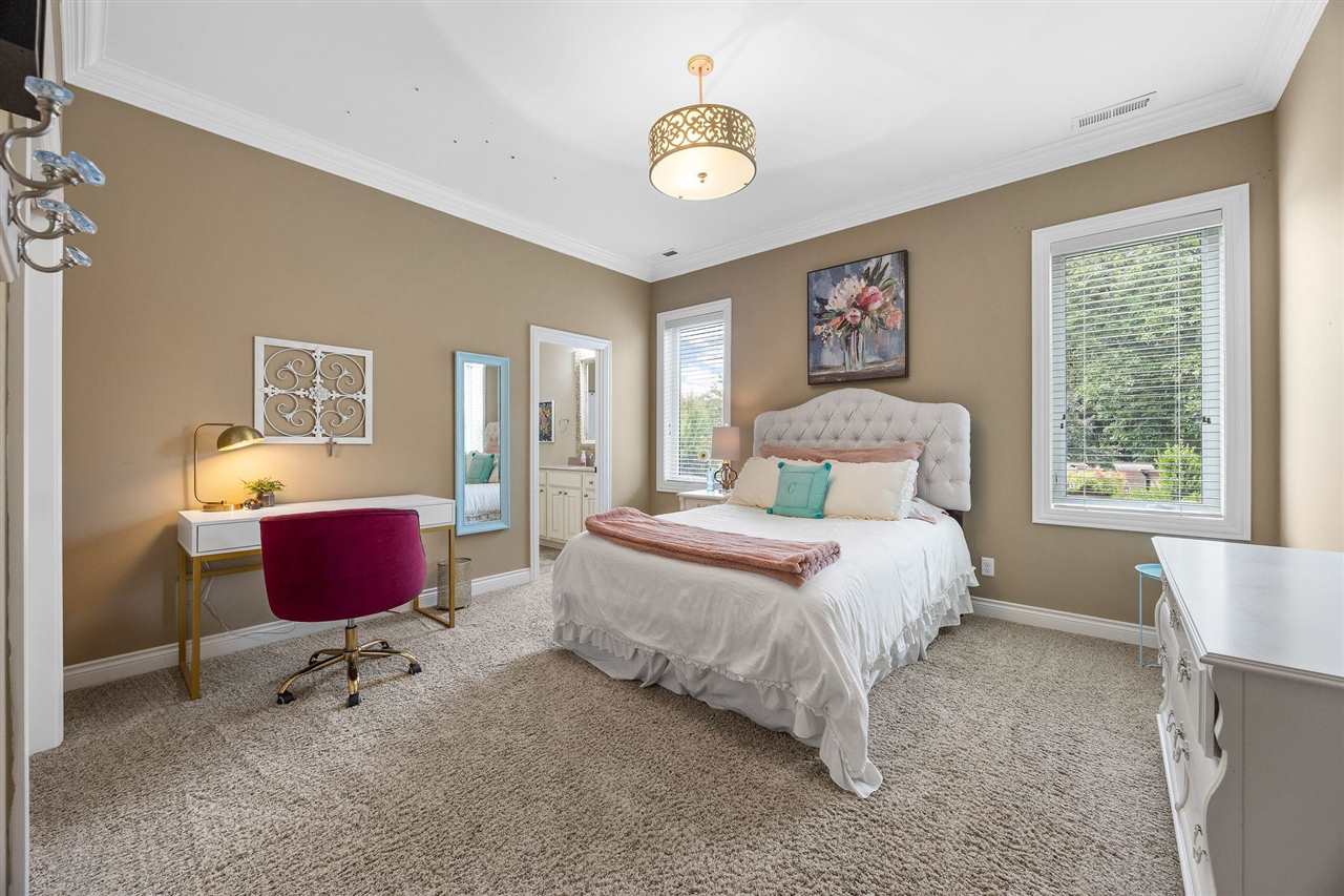 170 Auburn East Lane Coralville IA 52241