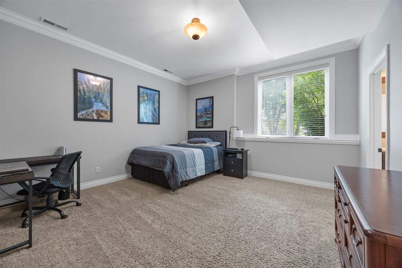 170 Auburn East Lane Coralville IA 52241