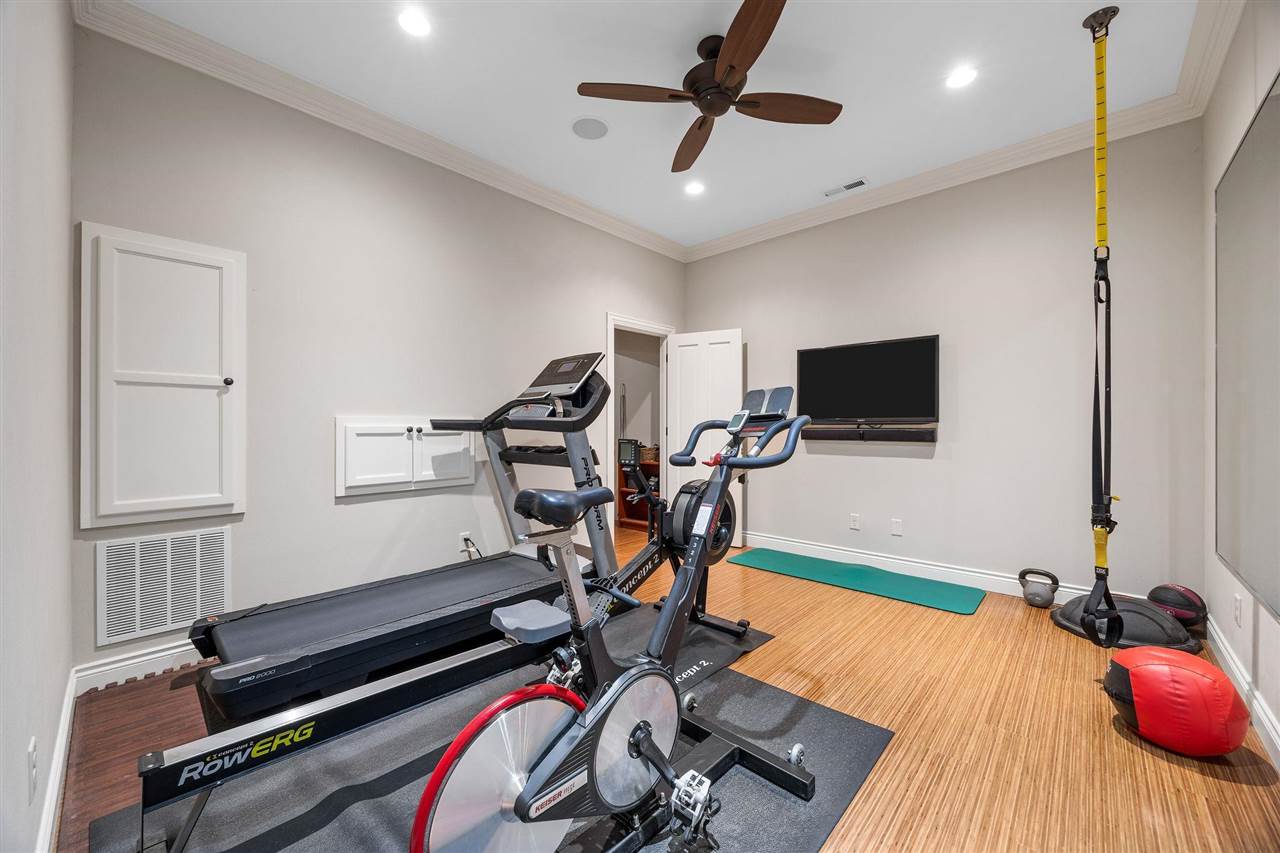 170 Auburn East Lane Coralville IA 52241