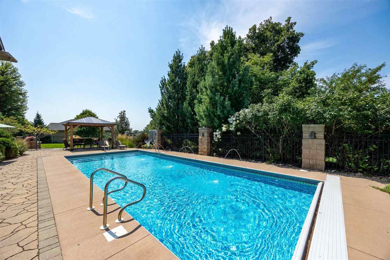 170 Auburn East Lane Coralville IA 52241