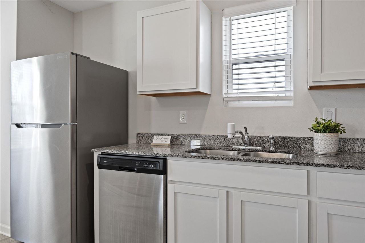 5209 Dostal Drive SW Cedar Rapids IA 52404