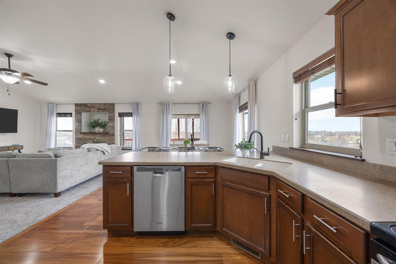 1705 Silver Maple Trail North Liberty IA 52317