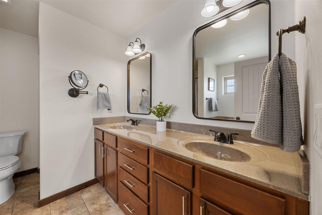 1705 Silver Maple Trail North Liberty IA 52317