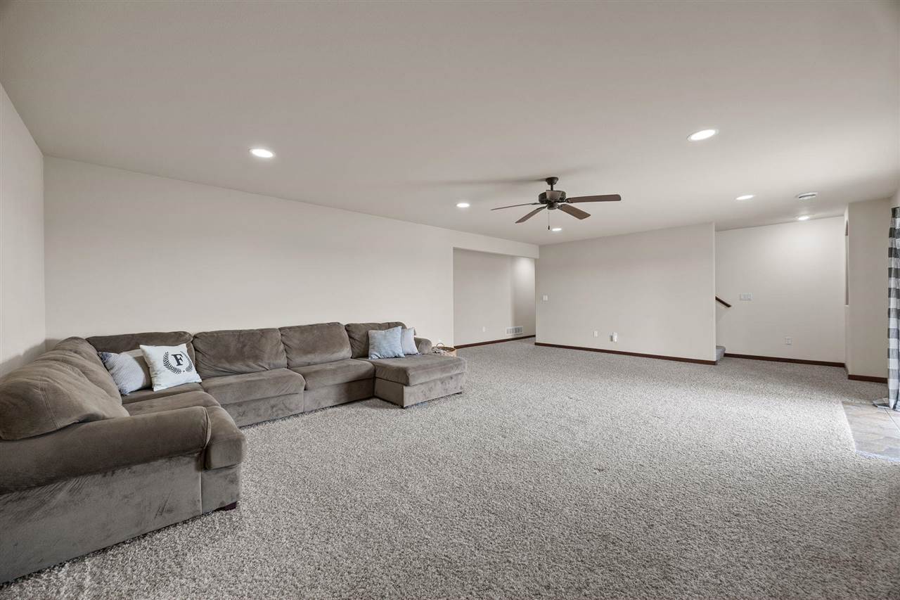 1705 Silver Maple Trail North Liberty IA 52317