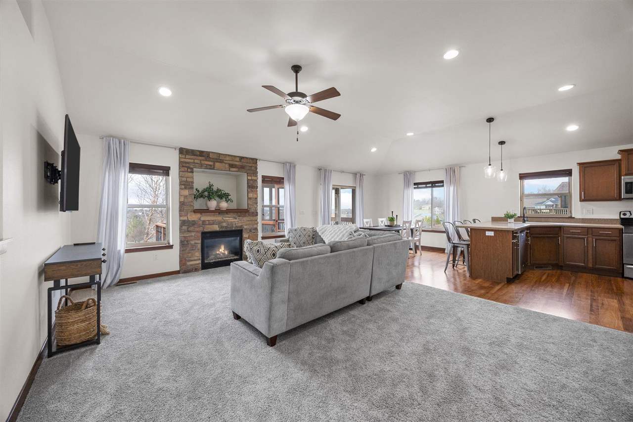 1705 Silver Maple Trail North Liberty IA 52317