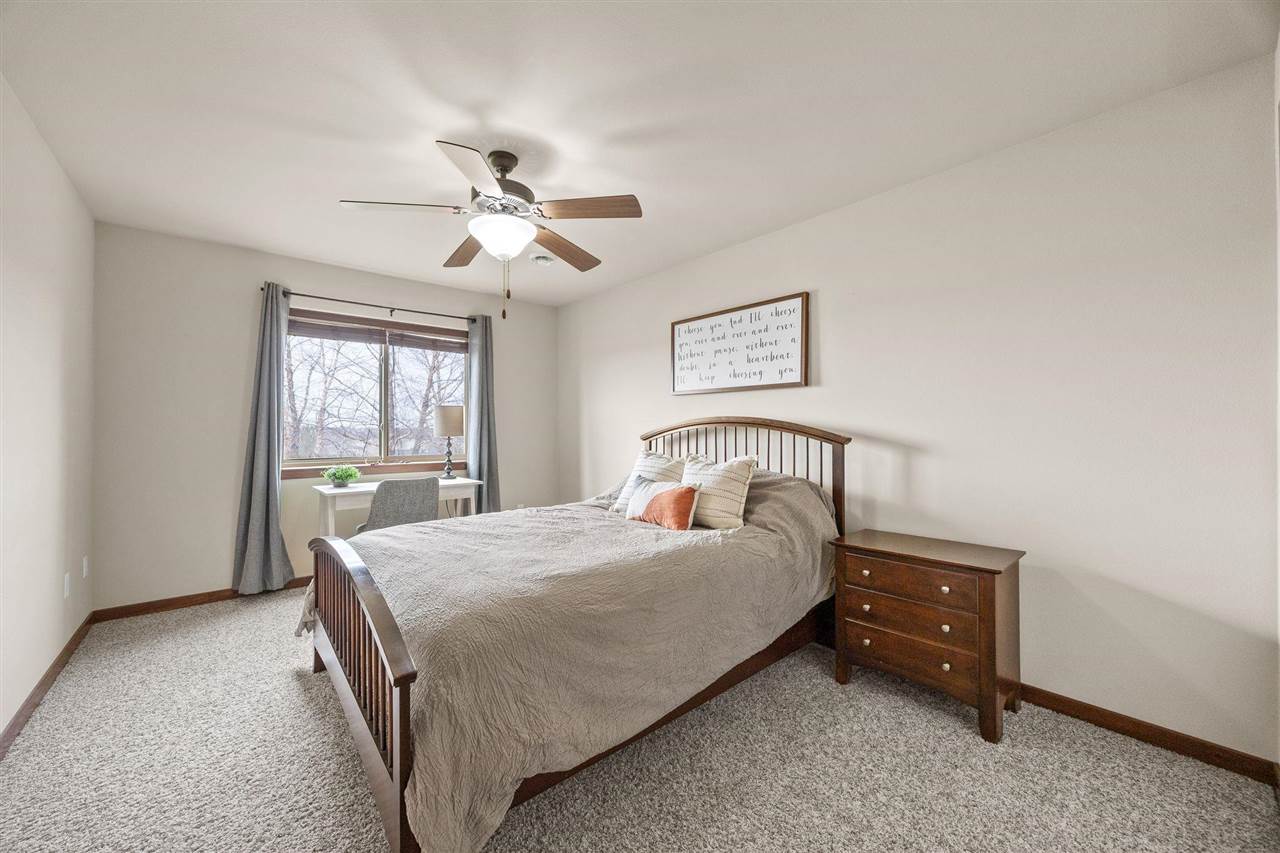1705 Silver Maple Trail North Liberty IA 52317